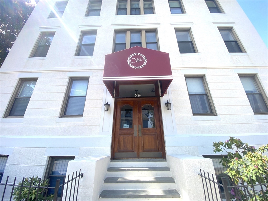 2 bed, 1 bath apartment for rent at 29 Brainerd Rd Unit 202, Allston