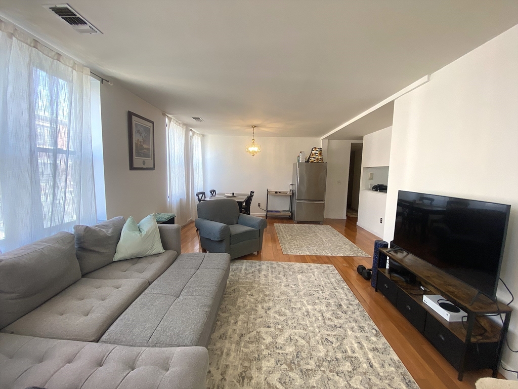2 bed, 1 bath apartment for rent at 29 Brainerd Rd Unit 202, Allston — photo 2 of 22