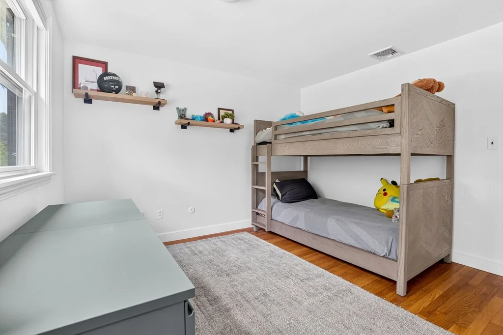 3 bed, 3 bath apartment for rent at 29 Brook St, Wellesley — photo 19 of 27