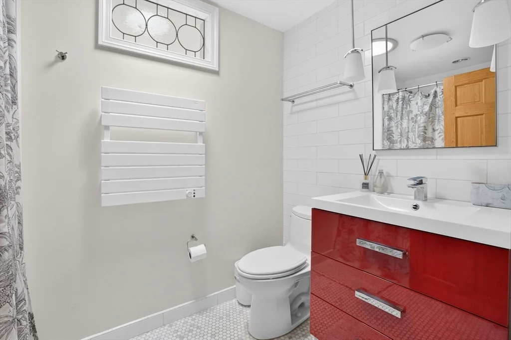 3 bed, 3 bath apartment for rent at 29 Brook St, Wellesley — photo 20 of 27