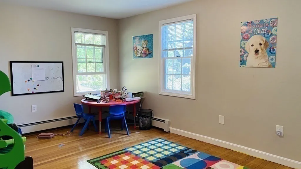 5 bed, 2 bath apartment for rent at 29 Burke Ln, Wellesley — photo 16 of 23