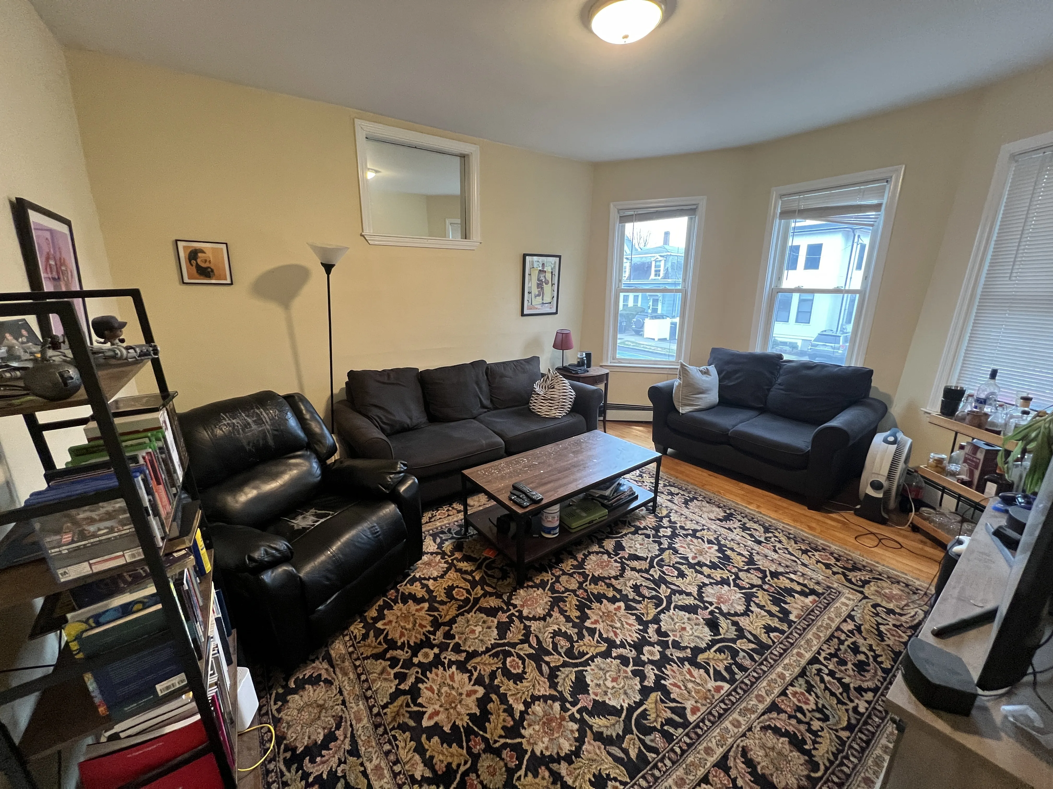 3 bed, 1 bath apartment for rent at 29 Cameron Ave Unit 1, Teele Square