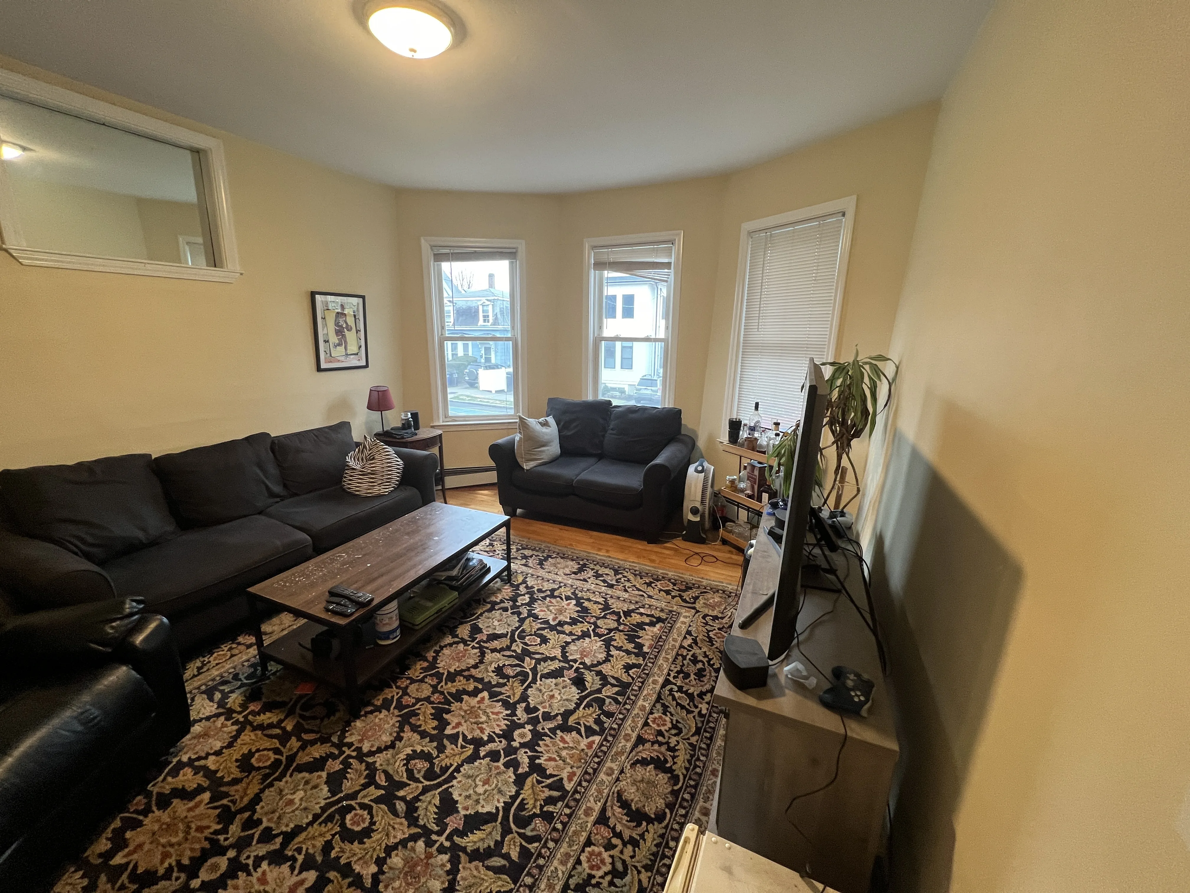 3 bed, 1 bath apartment for rent at 29 Cameron Ave Unit 29-1, Teele Square — photo 2 of 26