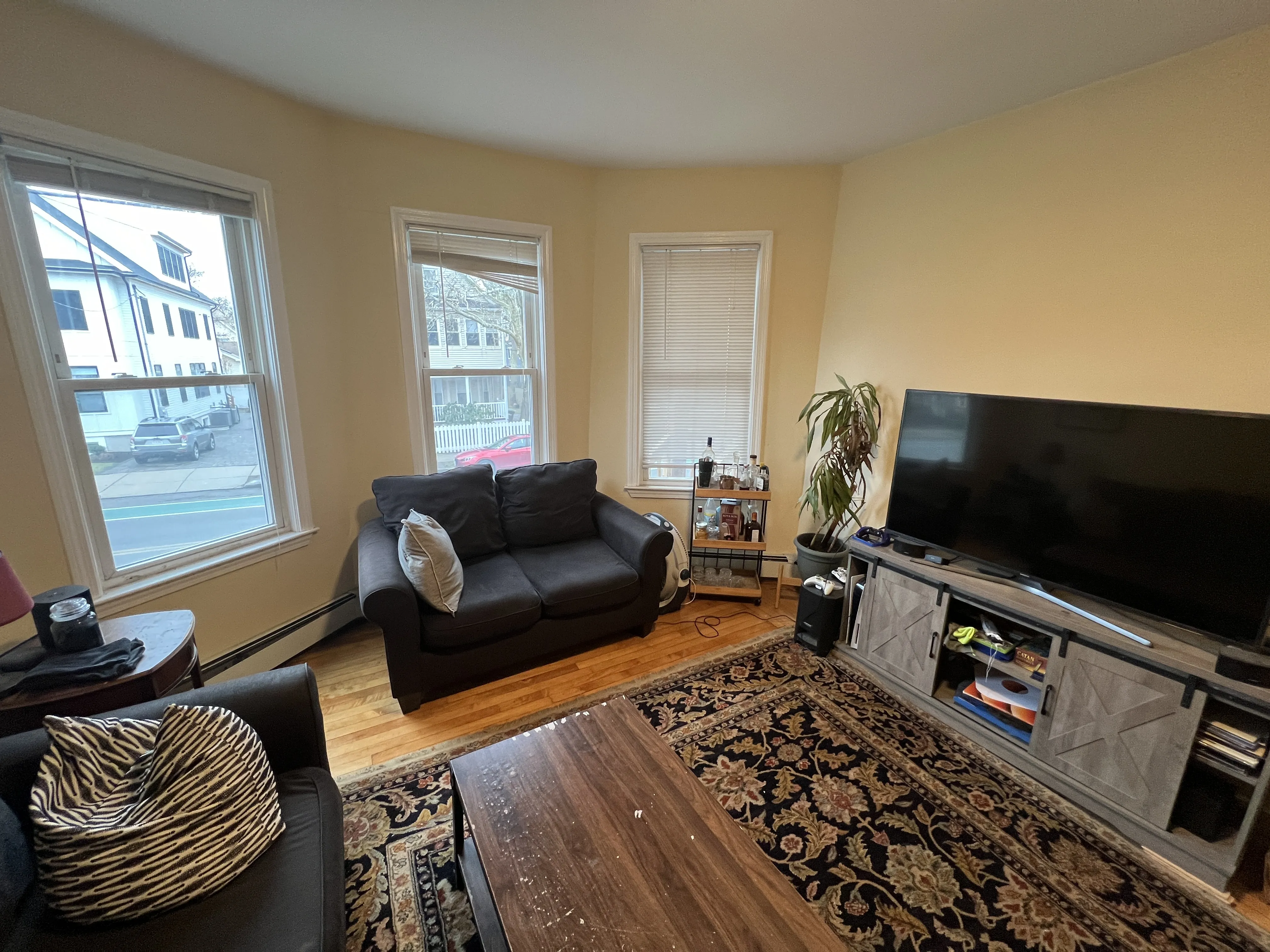 3 bed, 1 bath apartment for rent at 29 Cameron Ave Unit 29-1, Teele Square — photo 5 of 26