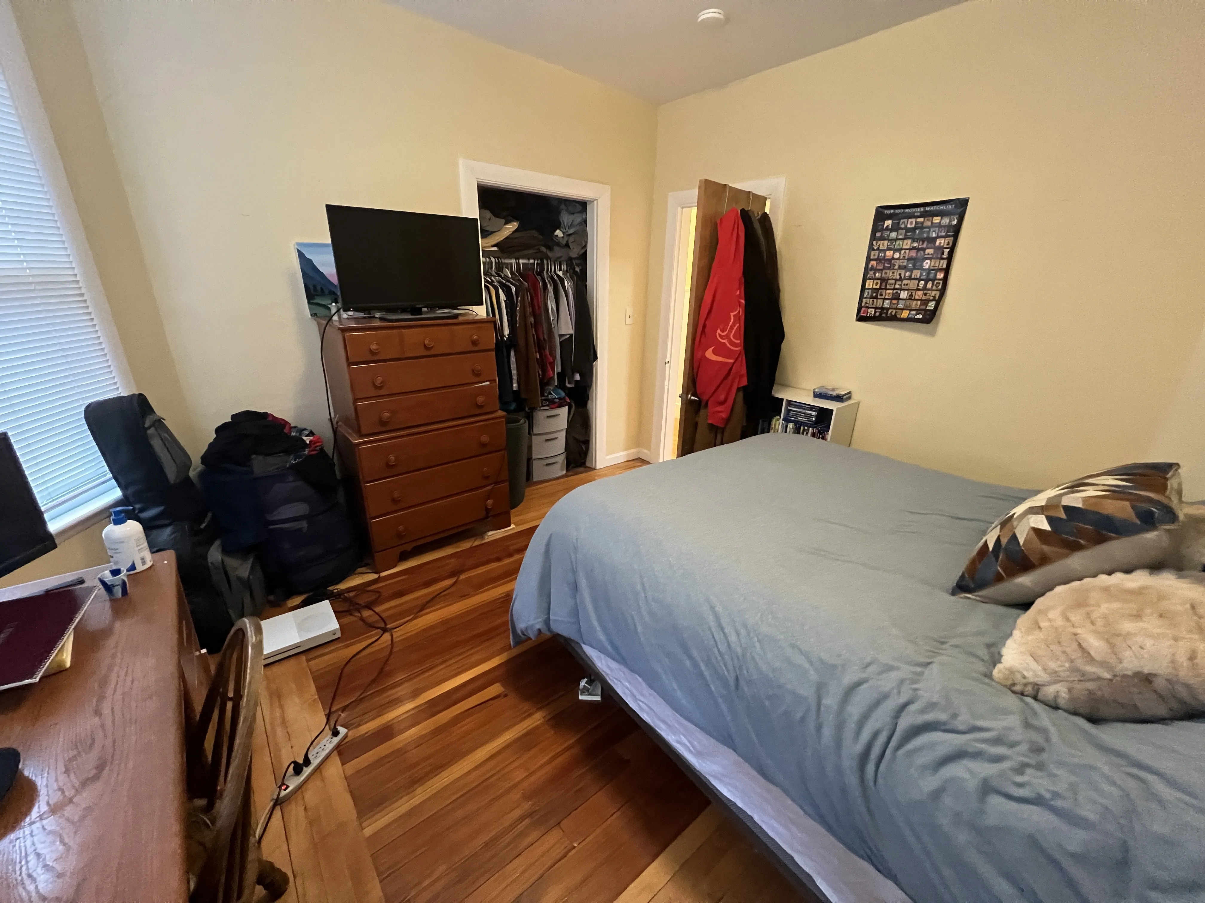 3 bed, 1 bath apartment for rent at 29 Cameron Ave Unit 29-1, Teele Square — photo 15 of 26