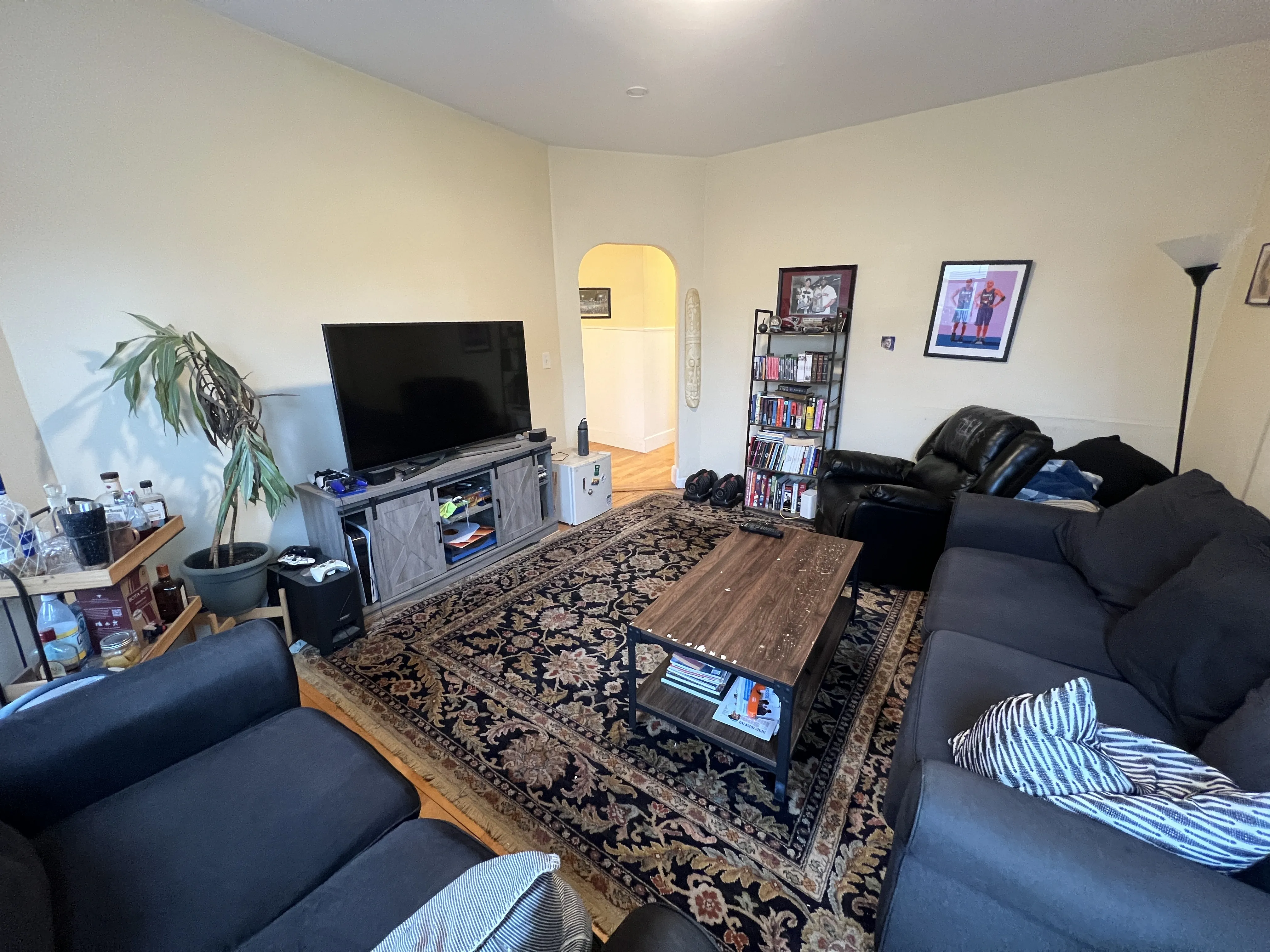 3 bed, 1 bath apartment for rent at 29 Cameron Ave Unit 29-1, Teele Square — photo 6 of 26