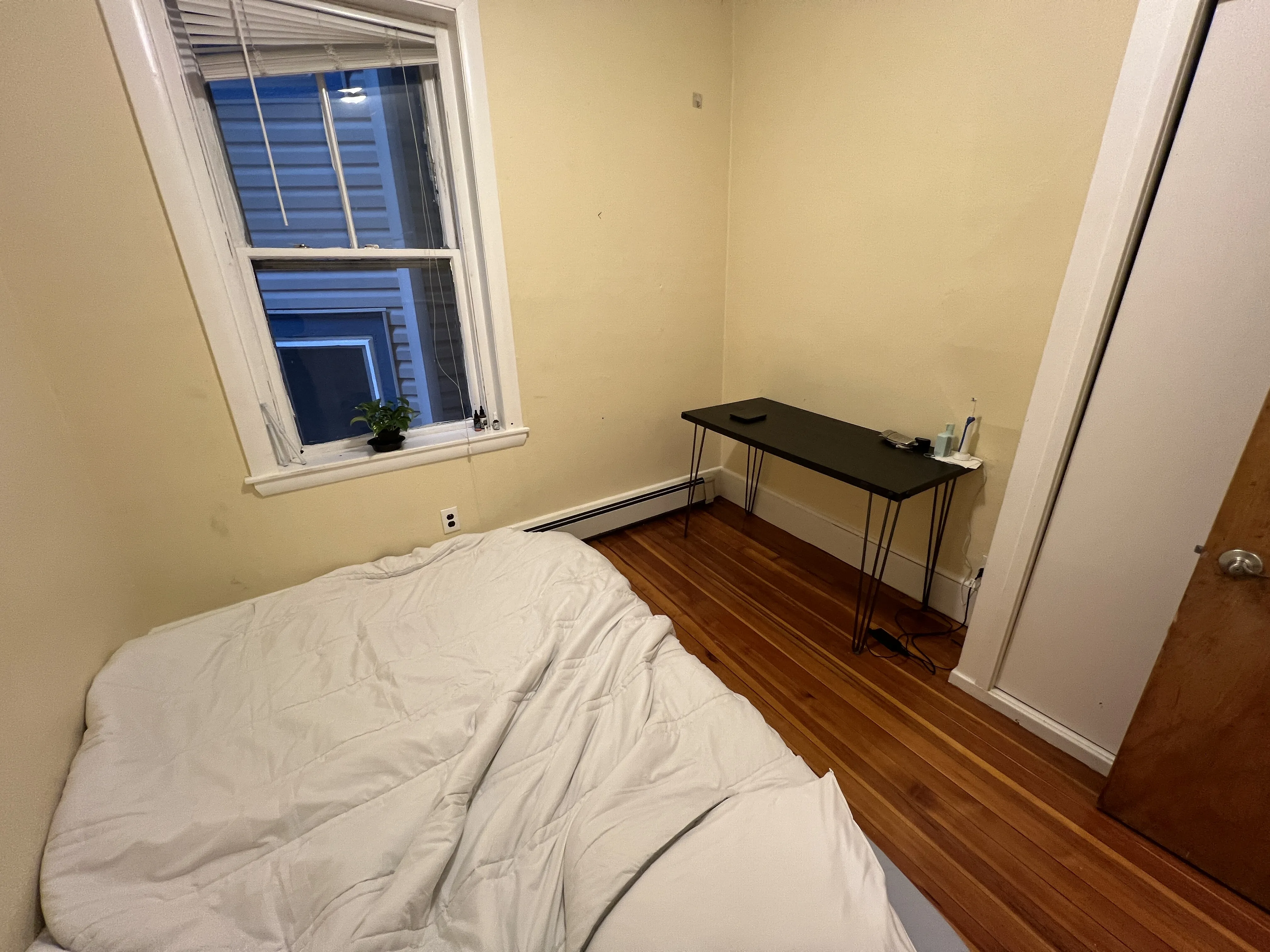 3 bed, 1 bath apartment for rent at 29 Cameron Ave Unit 29-1, Teele Square — photo 11 of 26