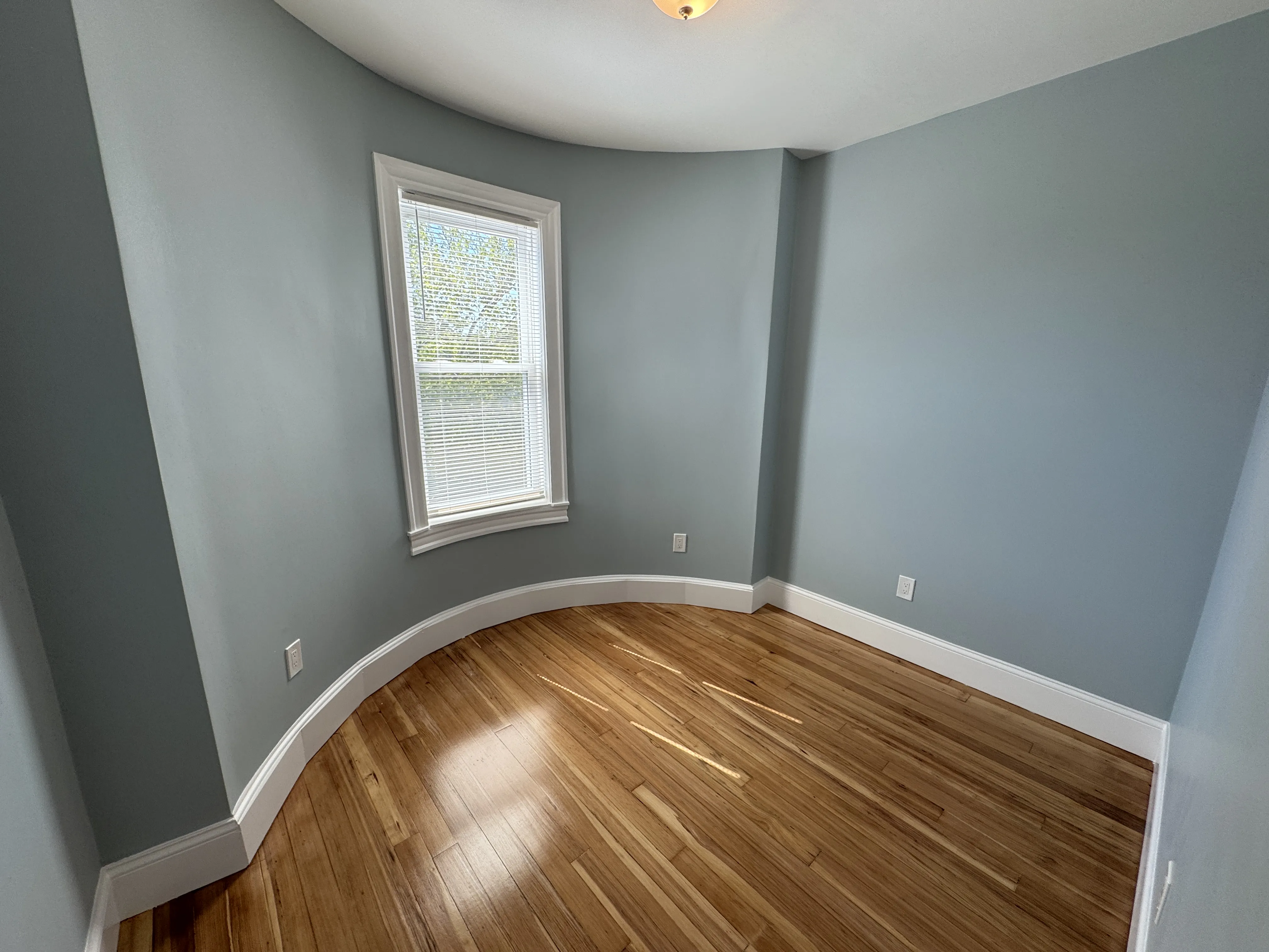 4 bed, 3 bath apartment for rent at 29 Cameron Ave Unit 3, Teele Square — photo 9 of 35