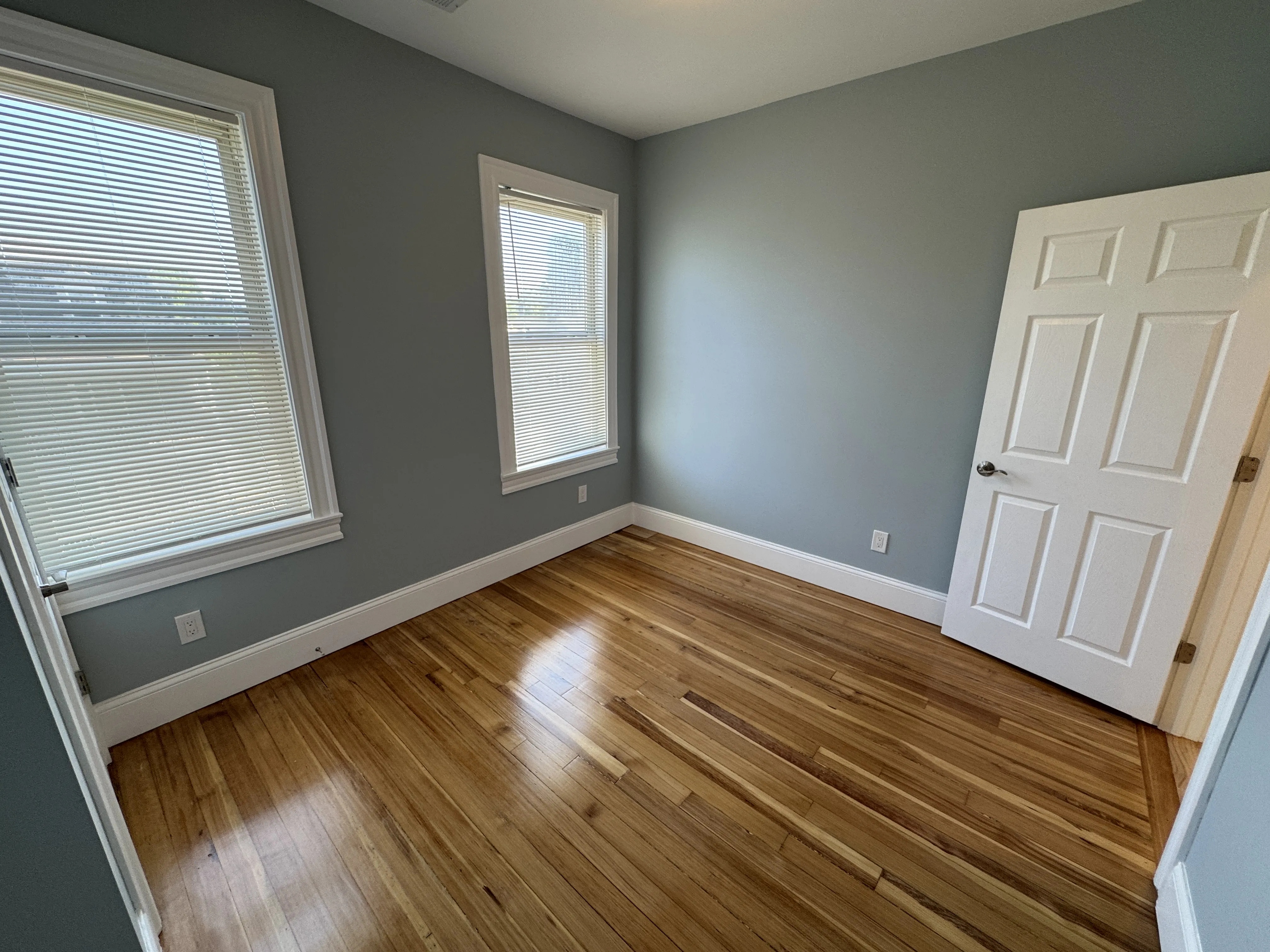 4 bed, 3 bath apartment for rent at 29 Cameron Ave Unit 3, Teele Square — photo 16 of 35