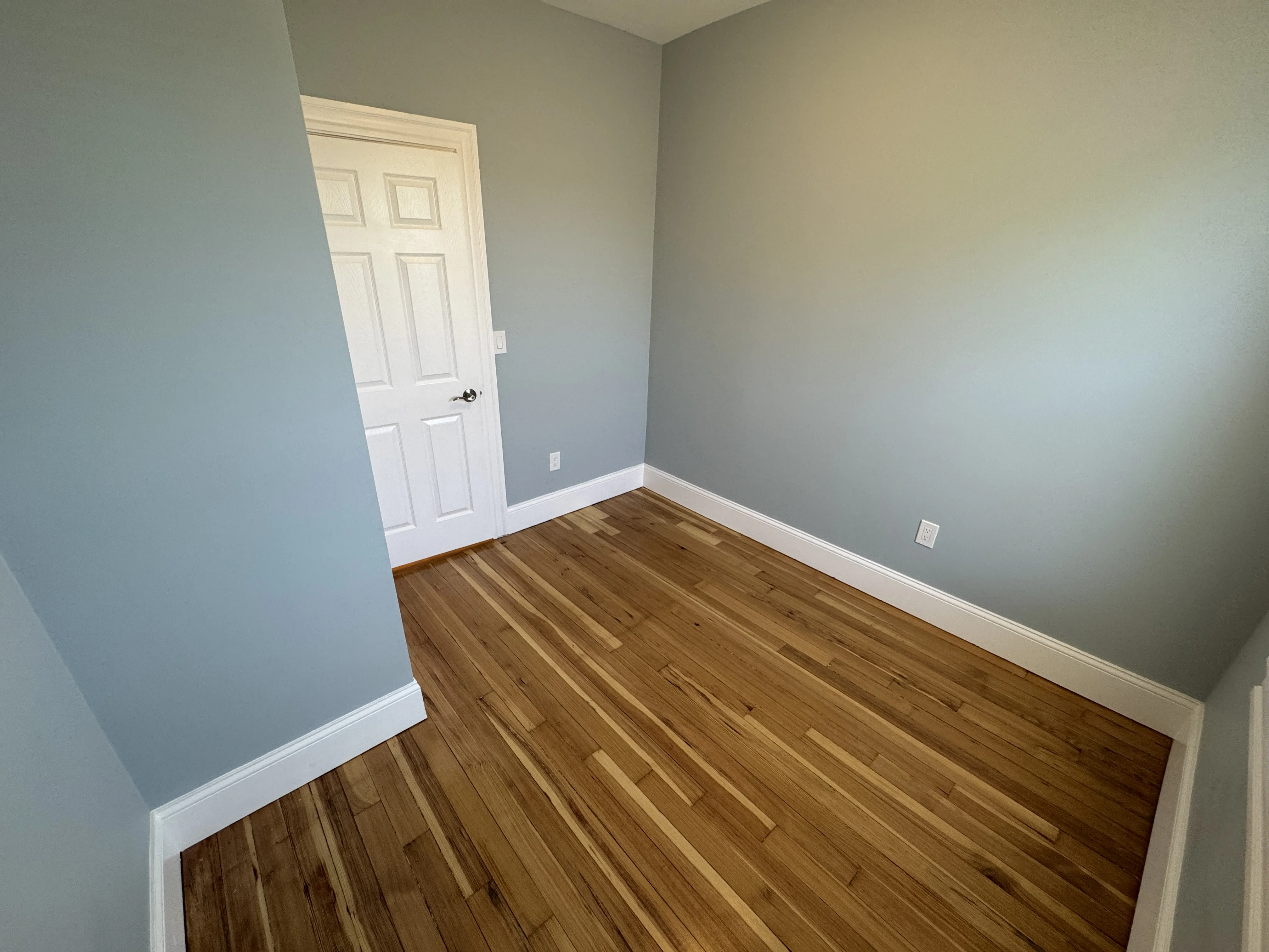 4 bed, 3 bath apartment for rent at 29 Cameron Ave Unit 4, Teele Square — photo 15 of 34