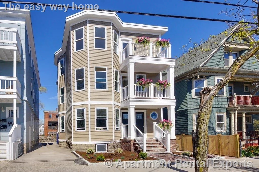 2 bed, 2 bath apartment for rent at 29 Cameron Ave Unit B, Davis Square — photo 26 of 27