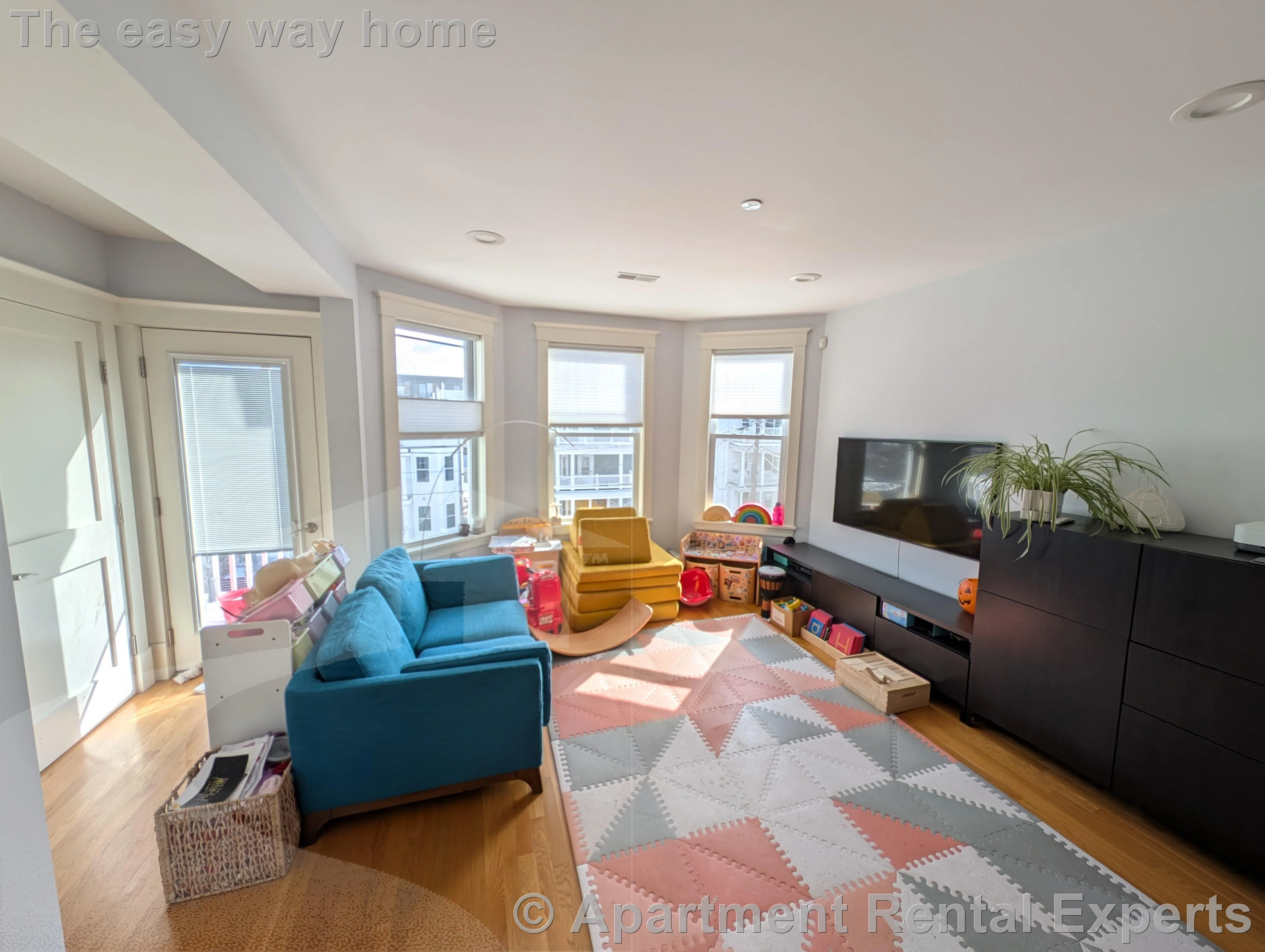 2 bed, 2 bath apartment for rent at 29 Cameron Ave Unit B, Davis Square — photo 4 of 27