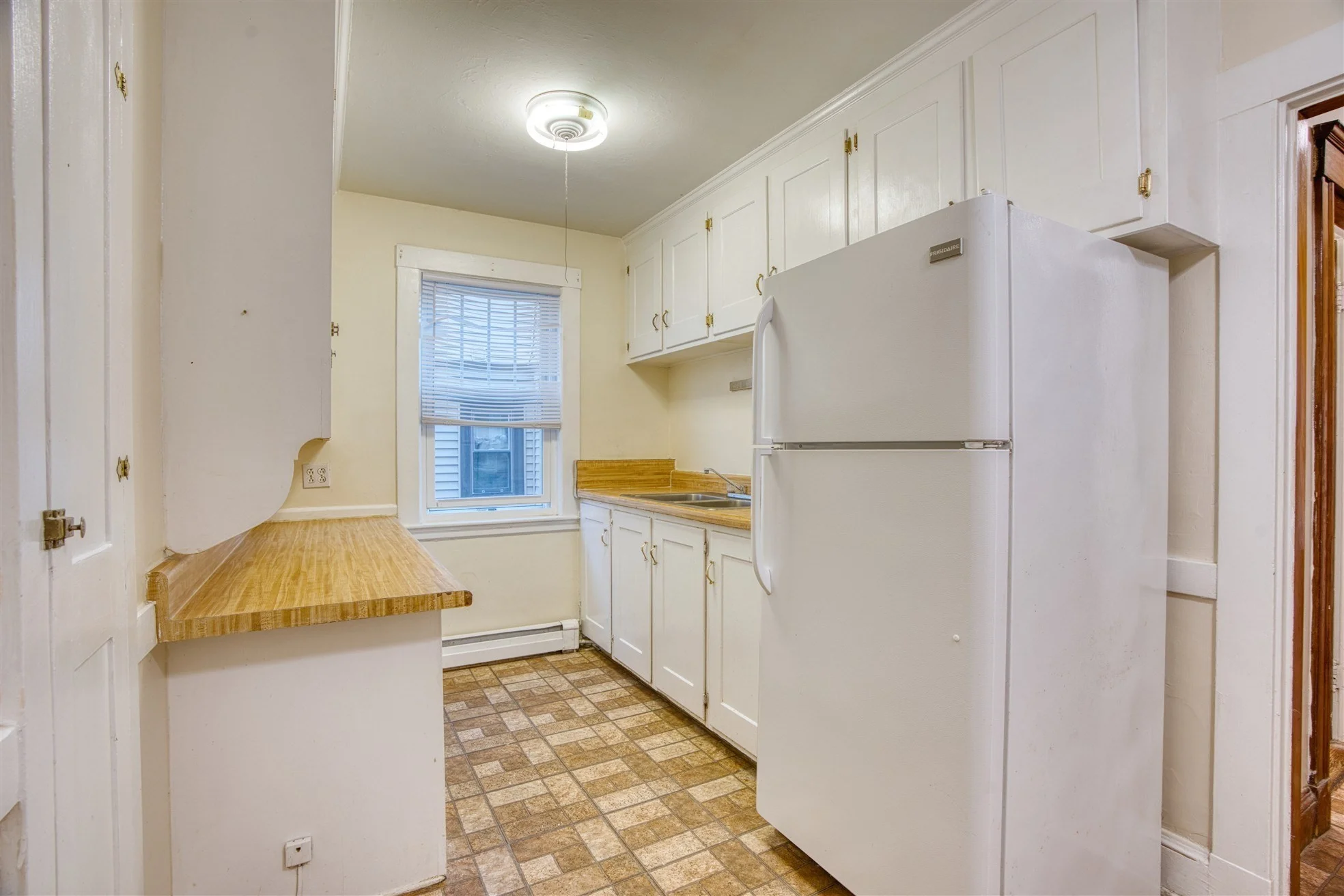 1 bed, 1 bath apartment for rent at 29 Channing St Unit 4, Quincy — photo 14 of 32