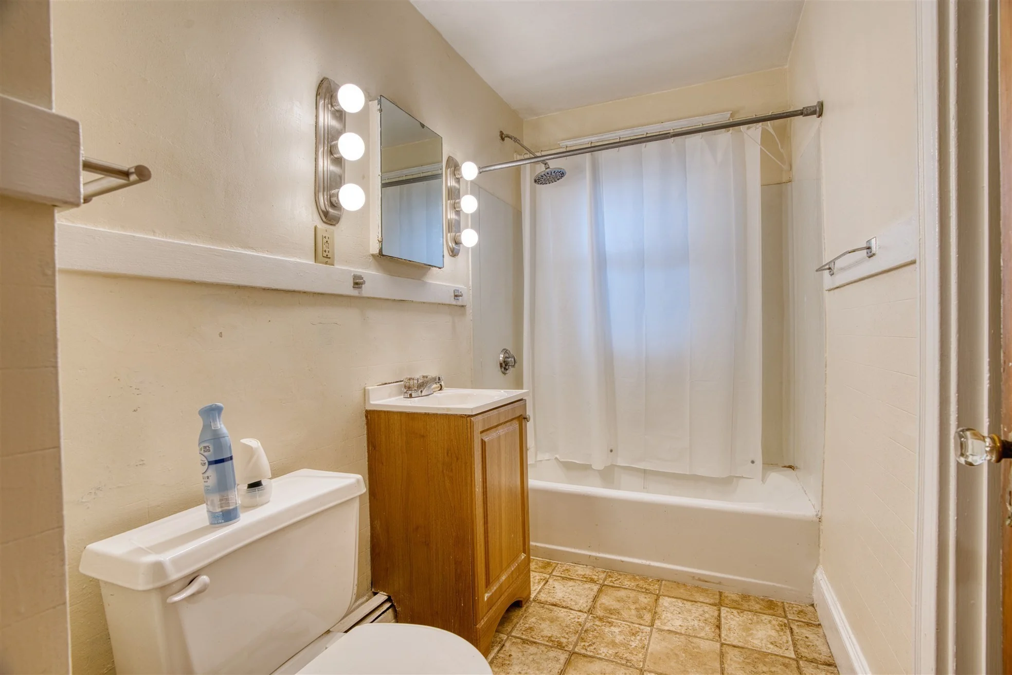 1 bed, 1 bath apartment for rent at 29 Channing St Unit 4, Quincy — photo 22 of 32