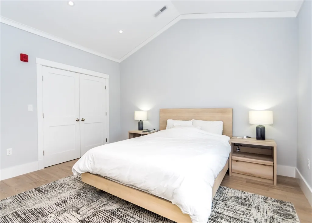 3 bed, 3 bath apartment for rent at 29 Cherry St Unit 2, Waltham — photo 7 of 18