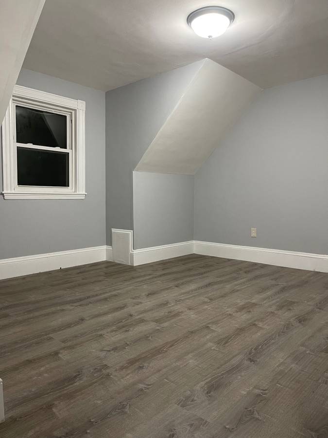 3 bed, 1 bath apartment for rent at 29 Clarkson St Unit 3, Dorchester — photo 5 of 9