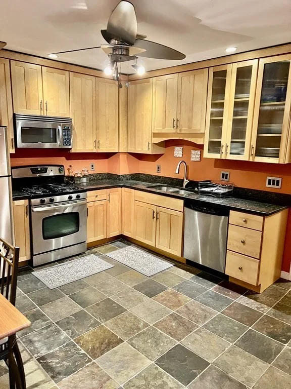 2 bed, 1 bath apartment for rent at 29 Cohasset Unit 2, Roslindale — photo 2 of 26