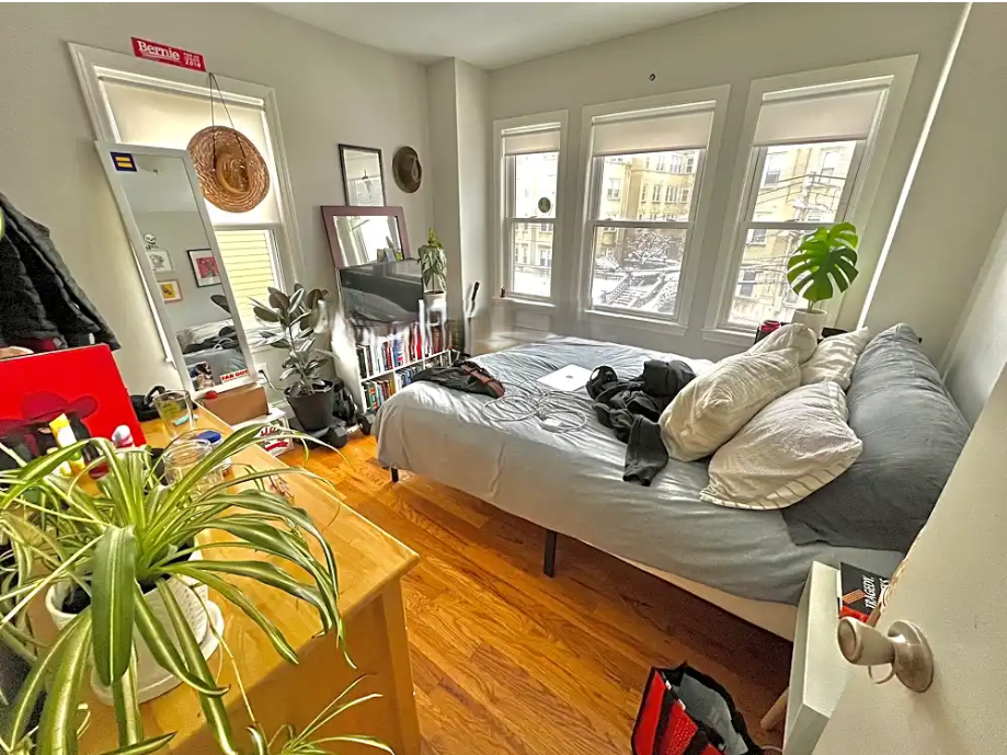 3 bed, 2 bath apartment for rent at 29 Colborne Rd Unit CB, Brighton — photo 3 of 5