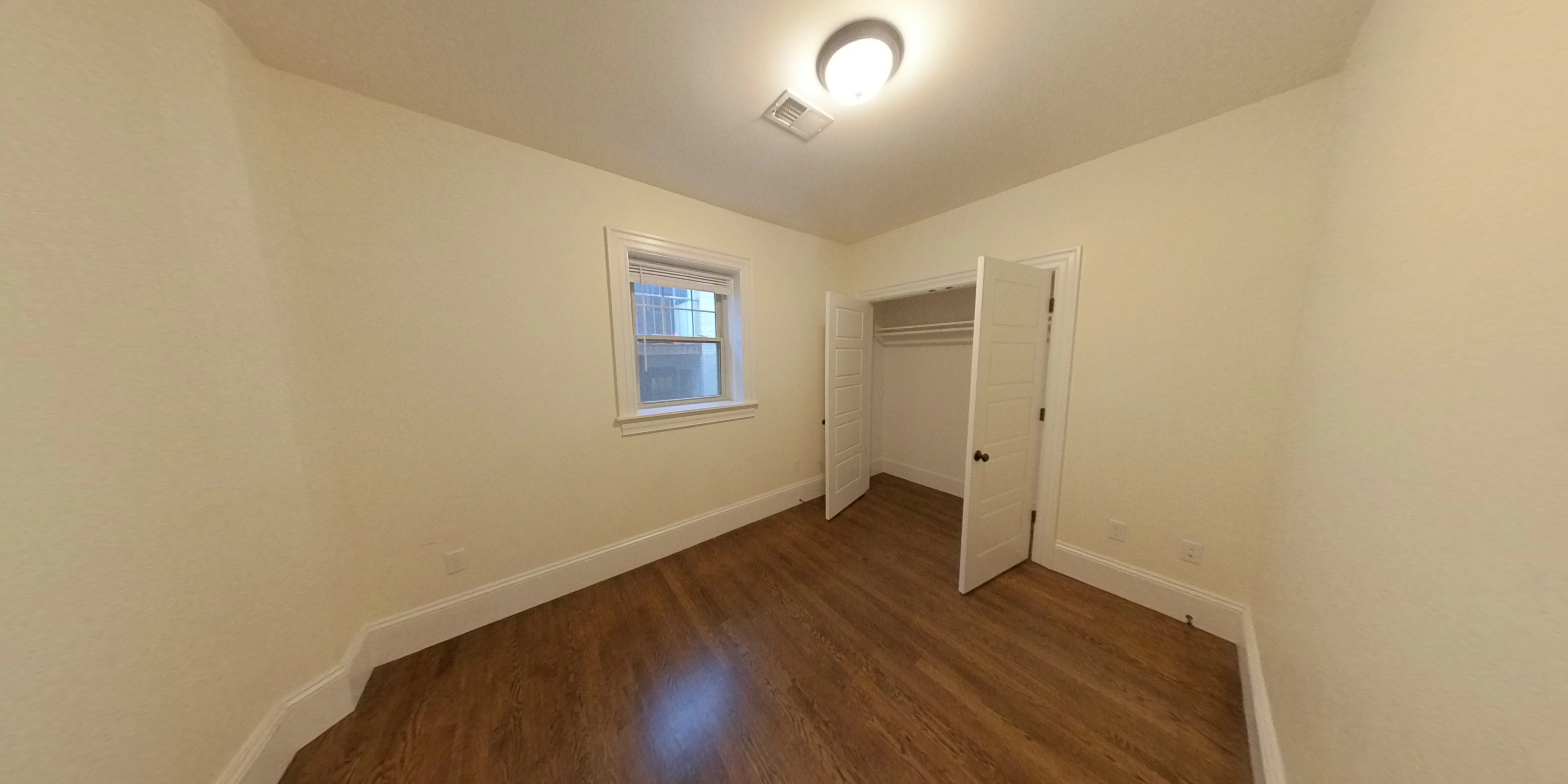 4 bed, 2 bath apartment for rent at 29 Commonwealth Ter Unit 2, Brighton — photo 5 of 9