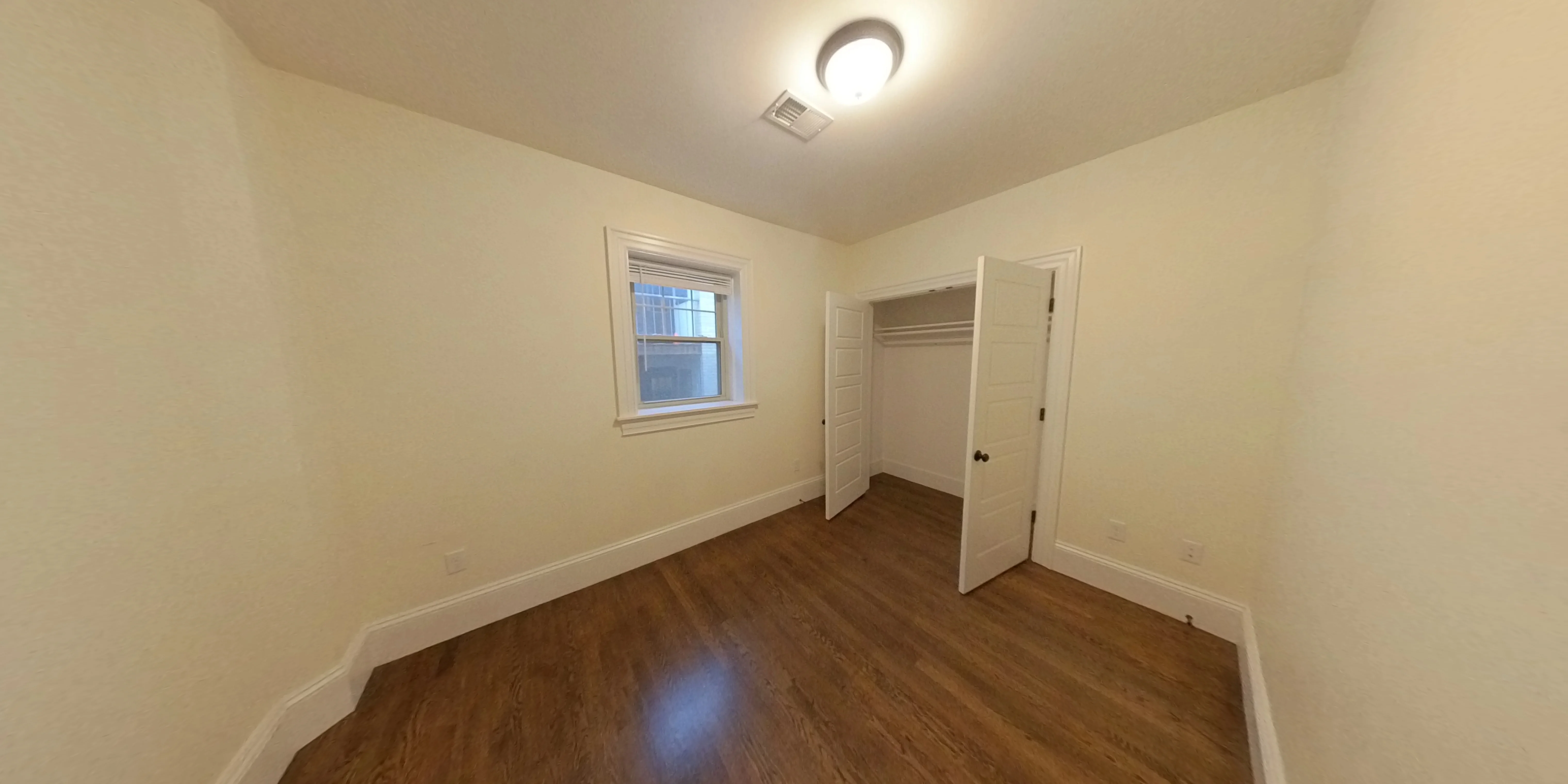 4 bed, 2 bath apartment for rent at 29 Commonwealth Ter Unit 2, Brighton — photo 5 of 9