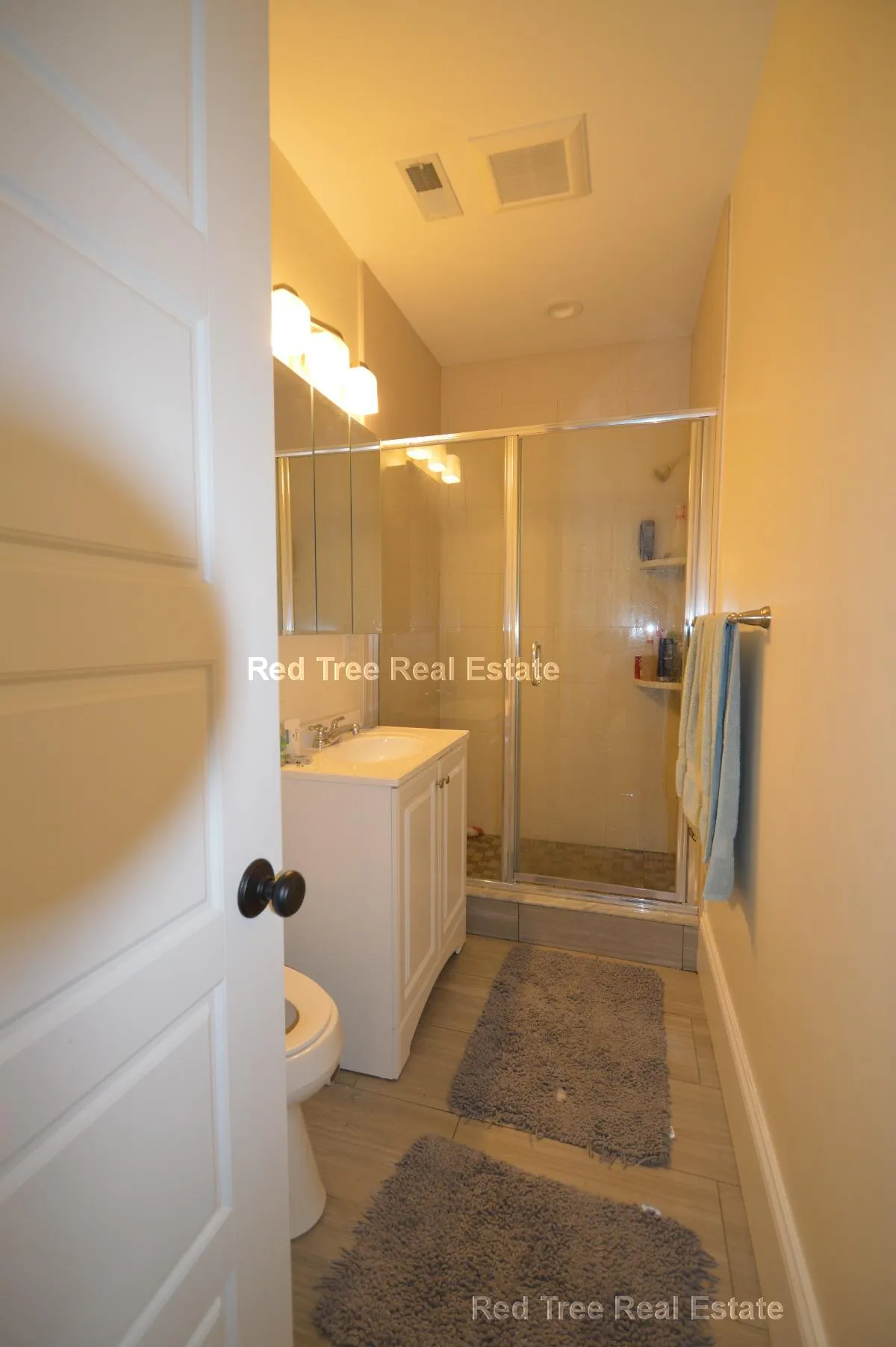 4 bed, 2 bath apartment for rent at 29 Commonwealth Ter Unit 3, Brighton — photo 7 of 22