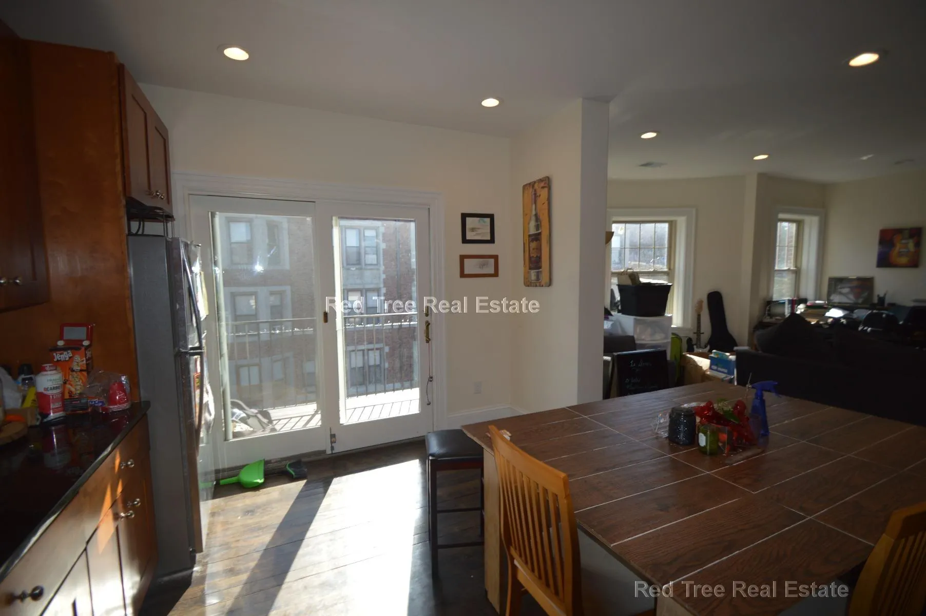 4 bed, 2 bath apartment for rent at 29 Commonwealth Ter Unit 3, Brighton — photo 3 of 22