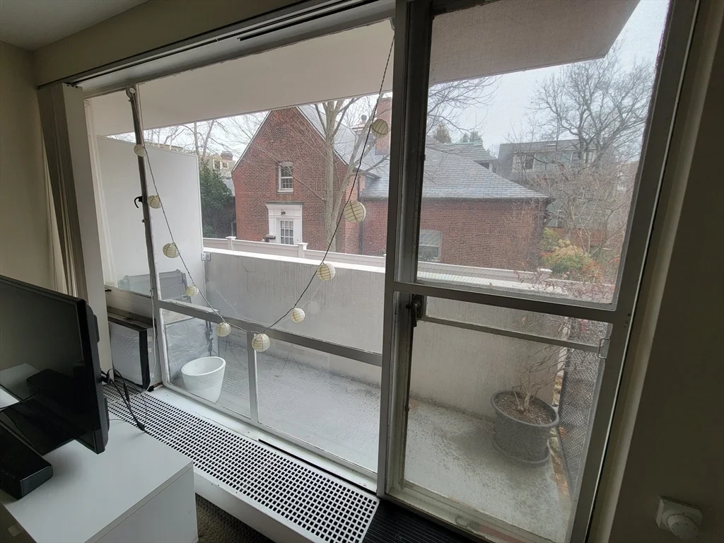 Studio bed, 1 bath apartment for rent at 29 Concord Ave Unit 208, Neighborhood Nine — photo 6 of 12
