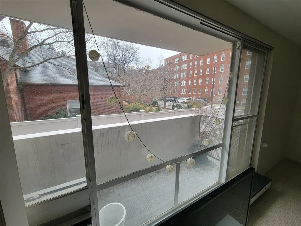 Studio bed, 1 bath apartment for rent at 29 Concord Ave Unit 208, Neighborhood Nine — photo 7 of 12