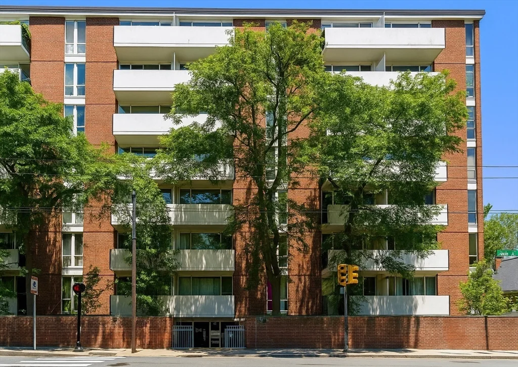 Studio bed, 1 bath apartment for rent at 29 Concord Ave Unit 208, Neighborhood Nine — photo 12 of 12