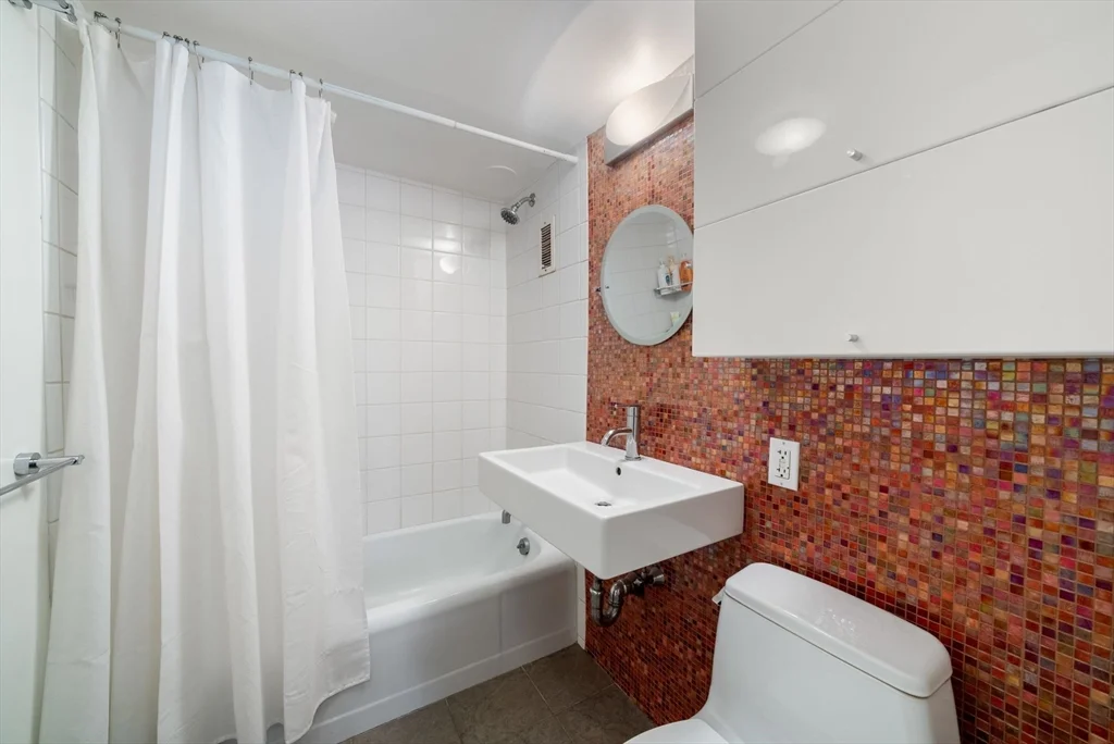 1 bed, 1 bath apartment for rent at 29 Concord Ave Unit 302, Neighborhood Nine — photo 13 of 20