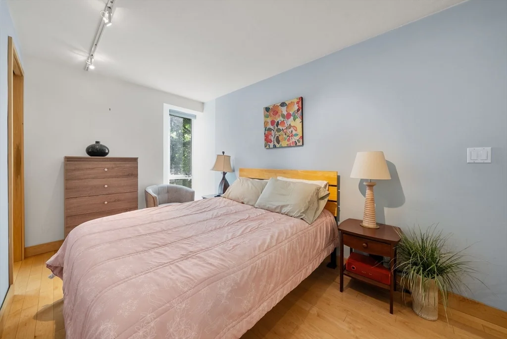 1 bed, 1 bath apartment for rent at 29 Concord Ave Unit 302, Neighborhood Nine — photo 11 of 20