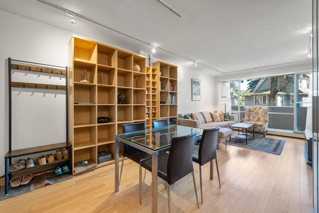 1 bed, 1 bath apartment for rent at 29 Concord Ave Unit 302, Neighborhood Nine — photo 6 of 20
