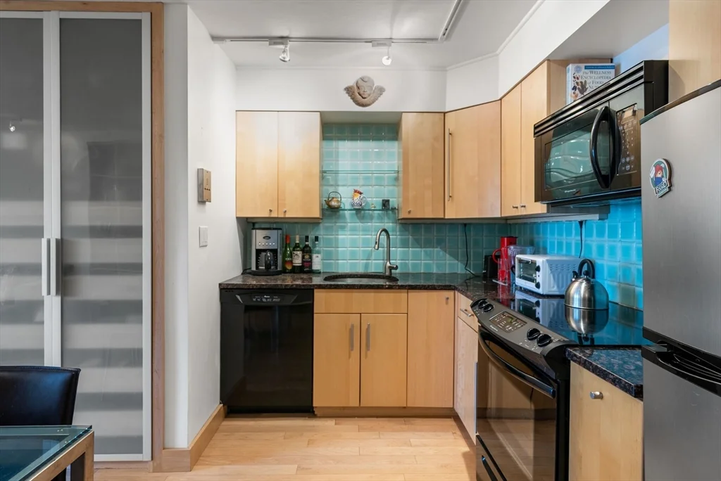 1 bed, 1 bath apartment for rent at 29 Concord Ave Unit 302, Neighborhood Nine — photo 3 of 20