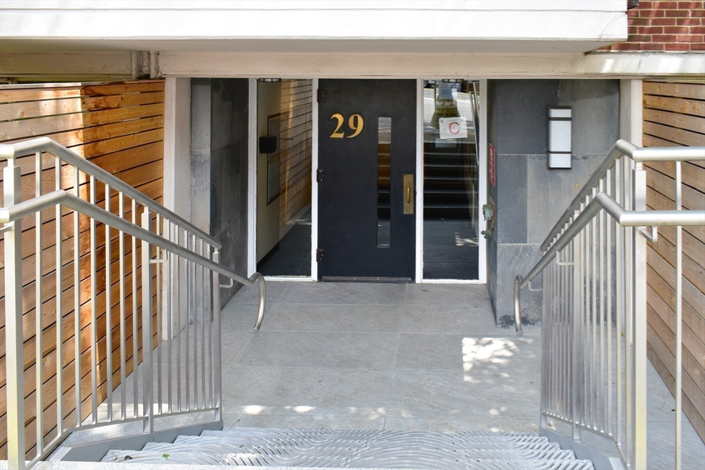 1 bed, 1 bath apartment for rent at 29 Concord Ave Unit 702, Harvard Square — photo 18 of 28
