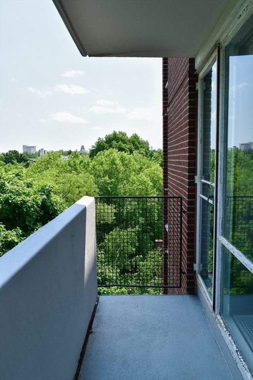 1 bed, 1 bath apartment for rent at 29 Concord Ave Unit 702, Harvard Square — photo 9 of 28
