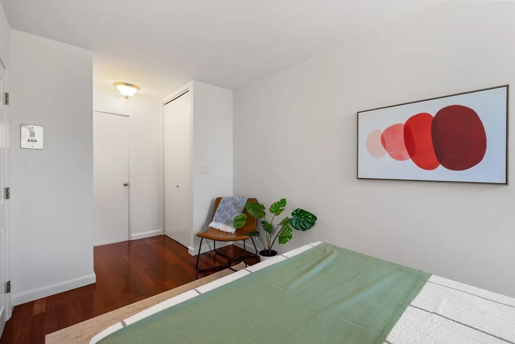 1 bed, 1 bath apartment for rent at 29 Concord Ave Unit 705, Neighborhood Nine — photo 11 of 14
