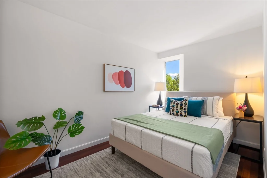 1 bed, 1 bath apartment for rent at 29 Concord Ave Unit 705, Neighborhood Nine — photo 10 of 14