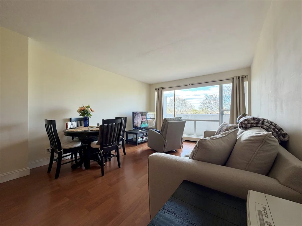 1 bed, 1 bath apartment for rent at 29 Concord Ave Unit 706, Harvard Square — photo 8 of 13