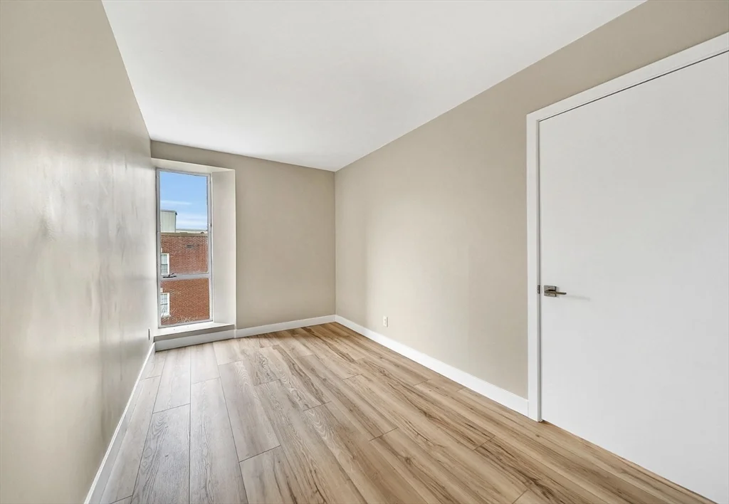 1 bed, 1 bath apartment for rent at 29 Concord Ave Unit 709, Neighborhood Nine — photo 7 of 14