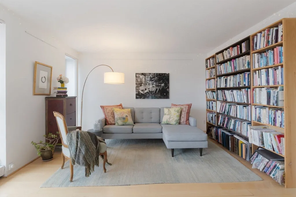 2 bed, 1 bath apartment for rent at 29 Concord Ave Unit 715, Neighborhood Nine — photo 3 of 26