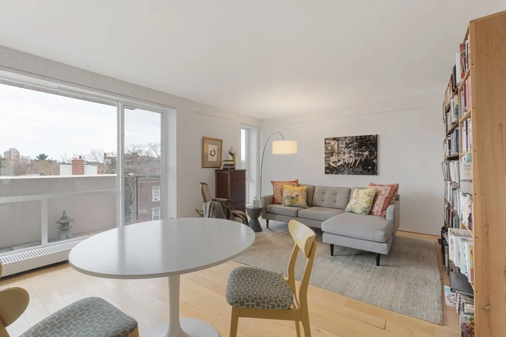 2 bed, 1 bath apartment for rent at 29 Concord Ave Unit 715, Neighborhood Nine — photo 4 of 26