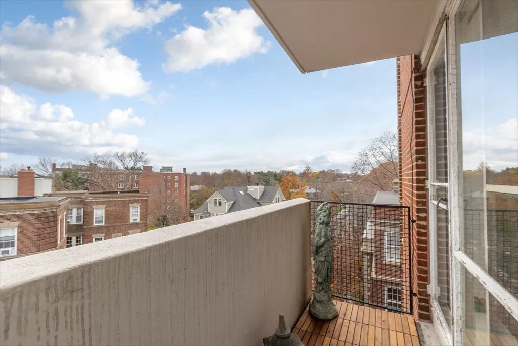 2 bed, 1 bath apartment for rent at 29 Concord Ave Unit 715, Neighborhood Nine — photo 16 of 26