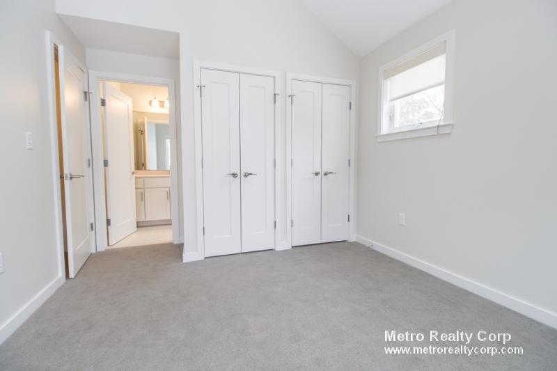 4 bed, 3.5 bath apartment for rent at 29 Cottage Park Ave, North Cambridge — photo 5 of 18