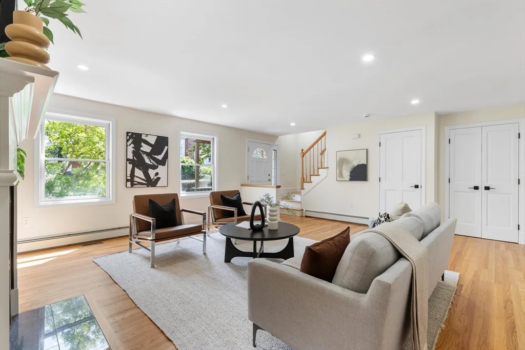 3 bed, 3 bath apartment for rent at 29 Cottage St Unit 29, Newton Upper Falls — photo 4 of 34