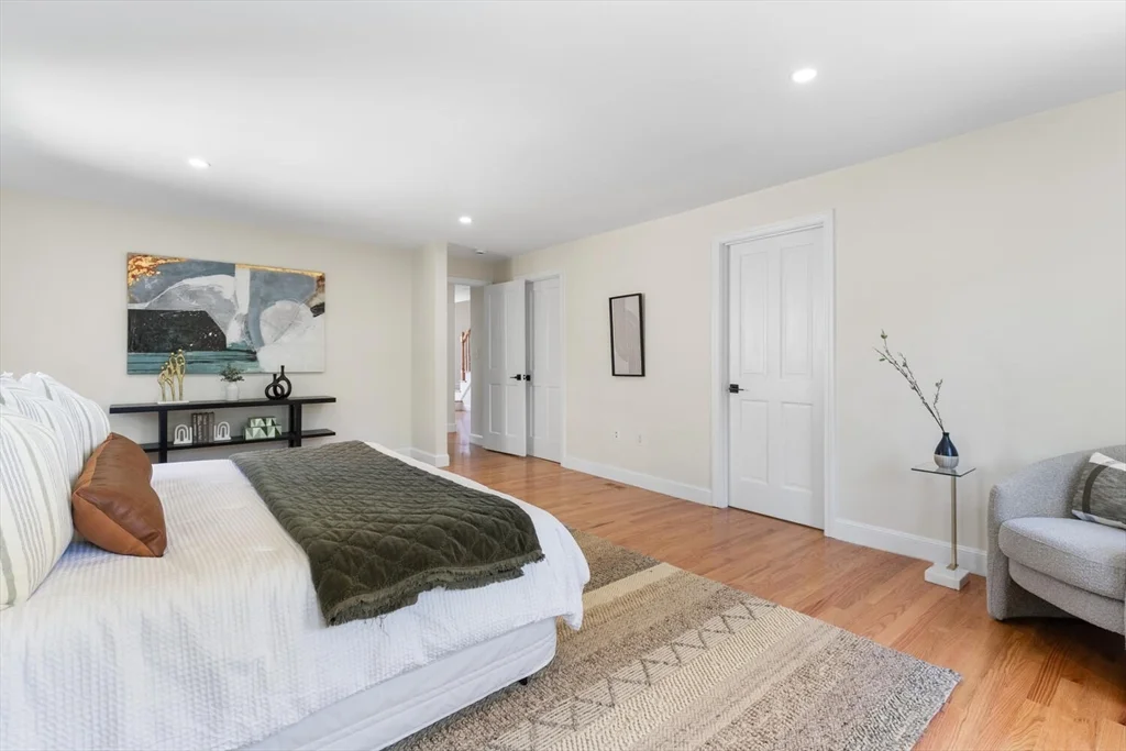 3 bed, 3 bath apartment for rent at 29 Cottage St Unit 29, Newton Upper Falls — photo 19 of 34
