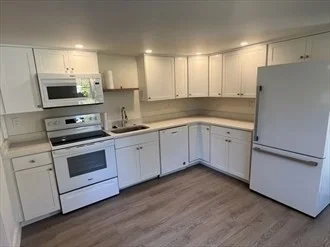 2 bed, 1 bath apartment for rent at 29 Cottage St, Westborough — photo 6 of 12