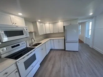 2 bed, 1 bath apartment for rent at 29 Cottage St, Westborough — photo 7 of 12