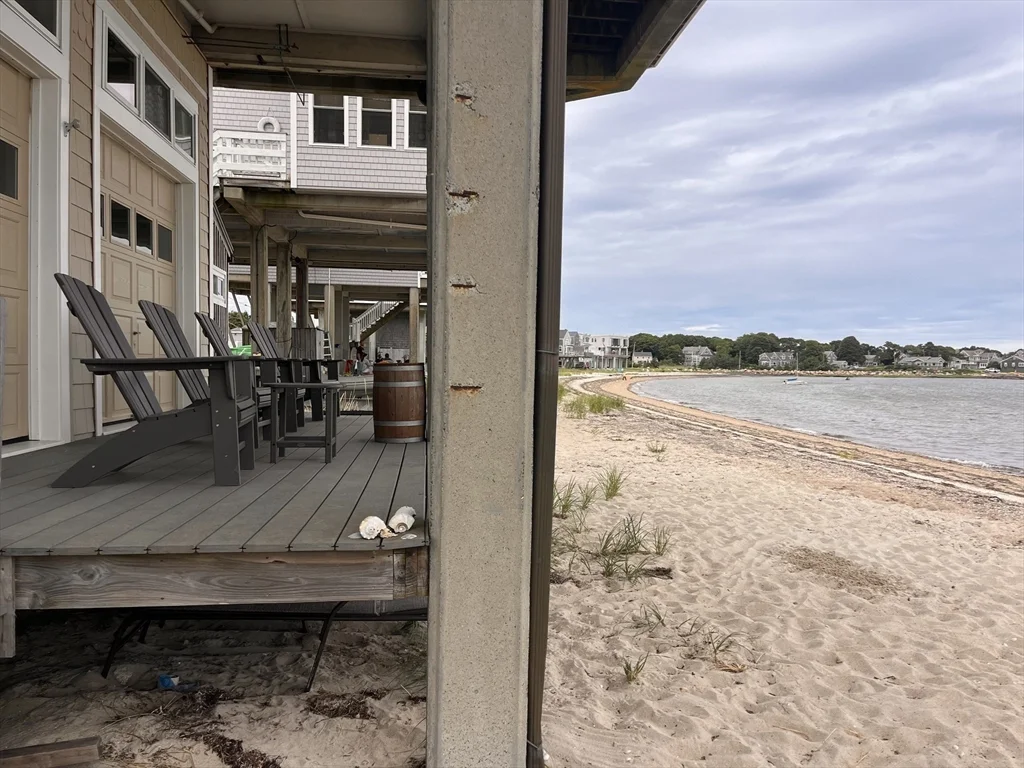 2 bed, 2 bath apartment for rent at 29 Cove St, Mattapoisett — photo 3 of 14