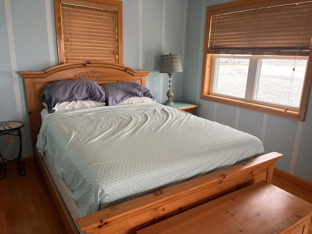 2 bed, 2 bath apartment for rent at 29 Cove St, Mattapoisett — photo 10 of 14