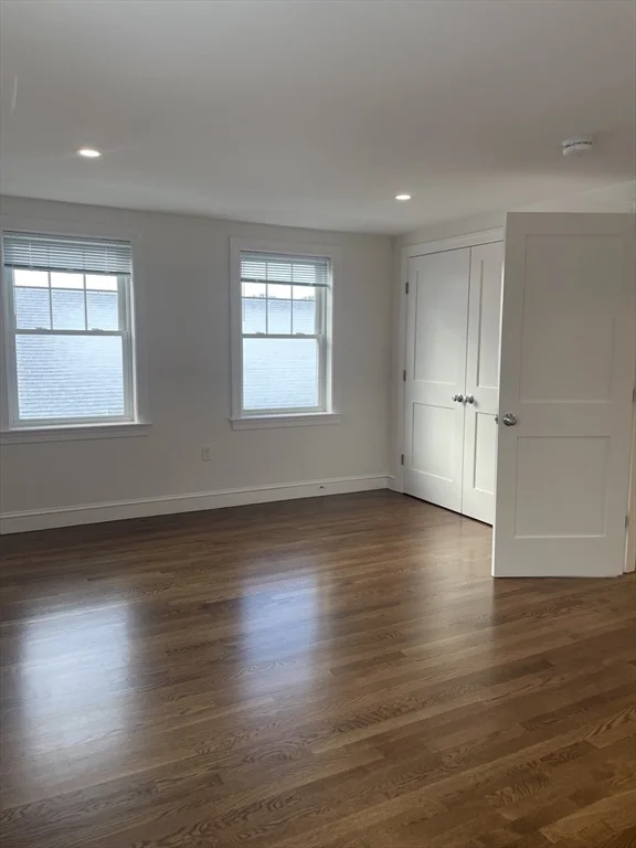 4 bed, 2 bath apartment for rent at 29 Crescent Rd Unit 29, Belmont — photo 17 of 21